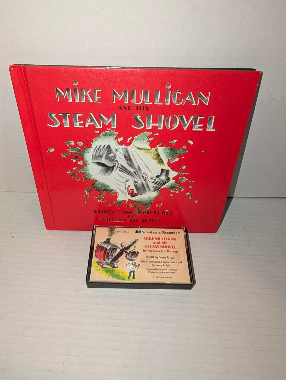Vintage 1967 Mike Mulligan and his Steam Shovel Book & Tape